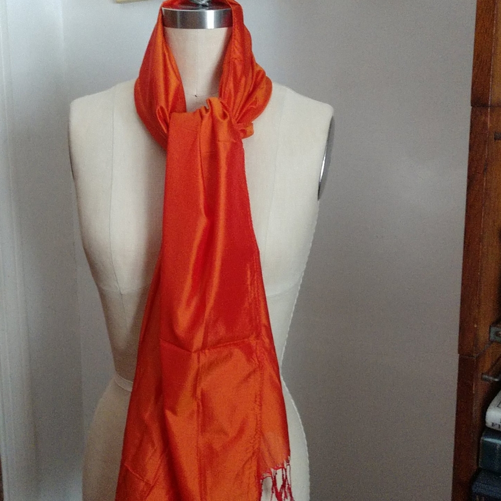 #5 Copy IRIDESCENT FIREY RED radiant 100 % ITALIAN SILK Scarf/Wrap NWT - Picture 2 of 3